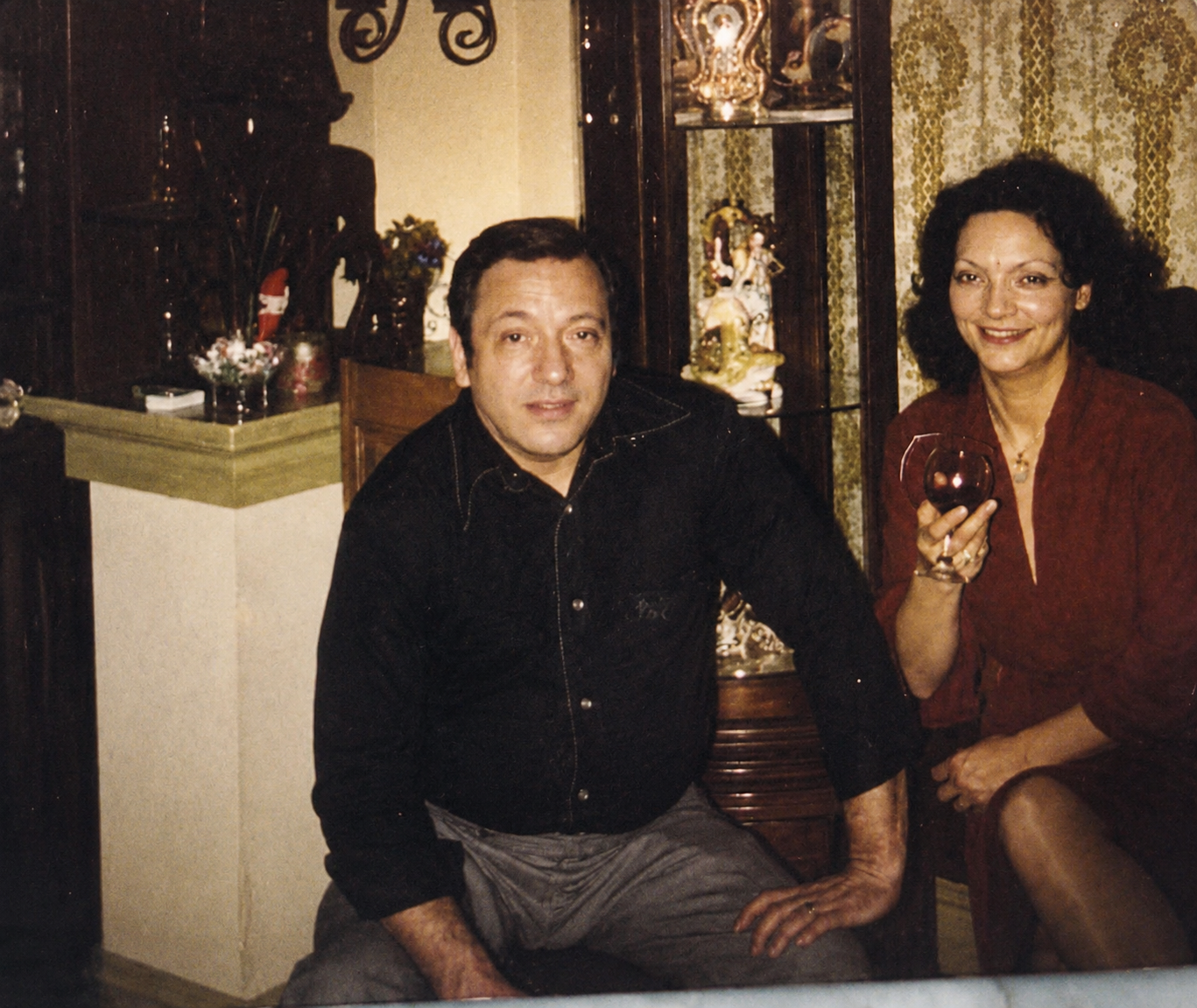 Ron and DeeDee at home